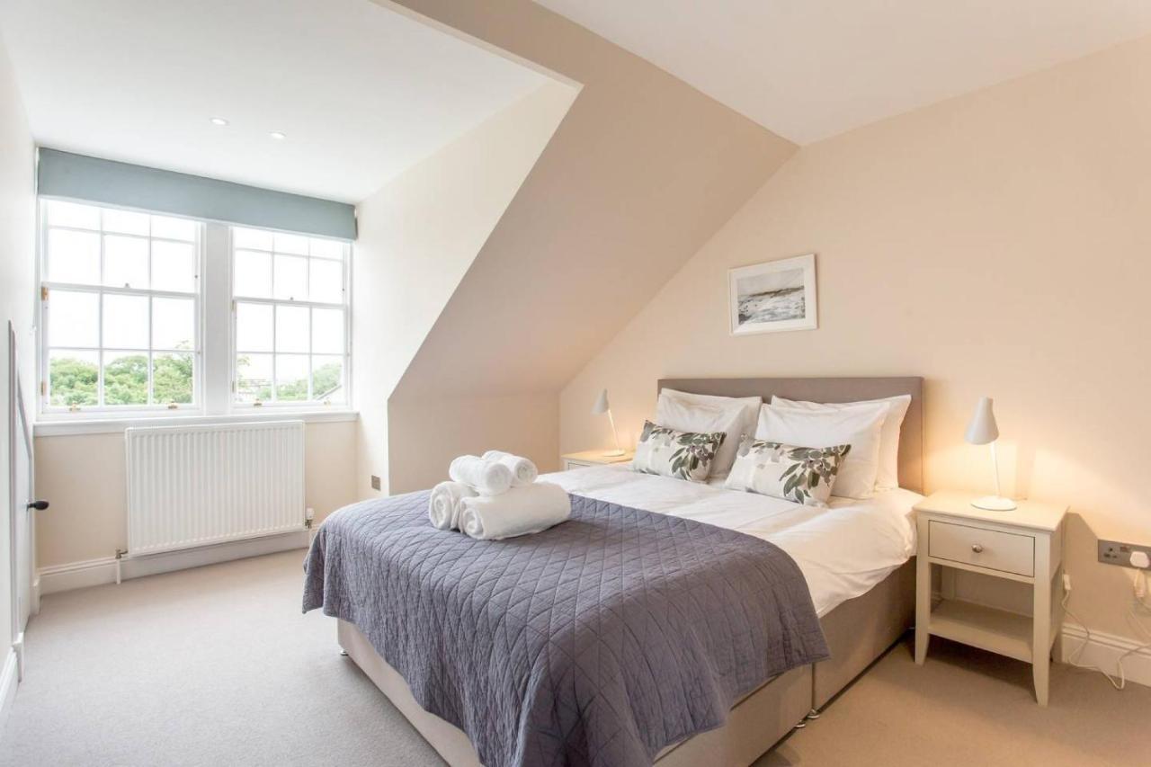 Altido Quiet City Centre Spacious Apartment エディンバラ エクステリア 写真